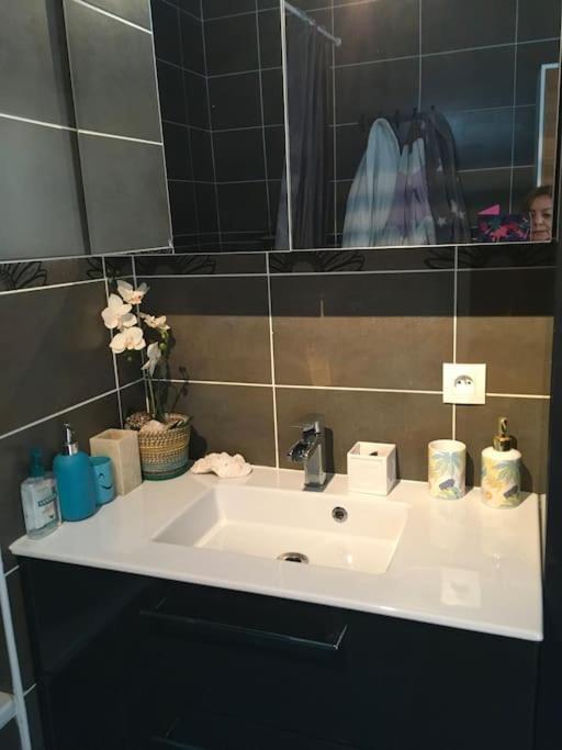 Charme Et Calme Apartment มาร์กเซย ภายนอก รูปภาพ